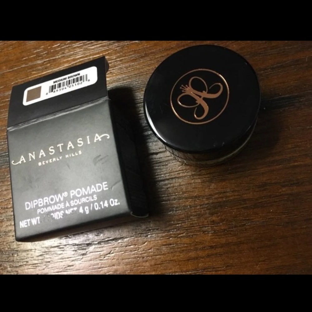 High end makeup bundle*** - Picture 6 of 6